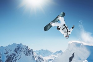 【开云体育官网】意甲联赛激战正酣，国际米兰领跑积分榜，尤文图斯紧追不舍